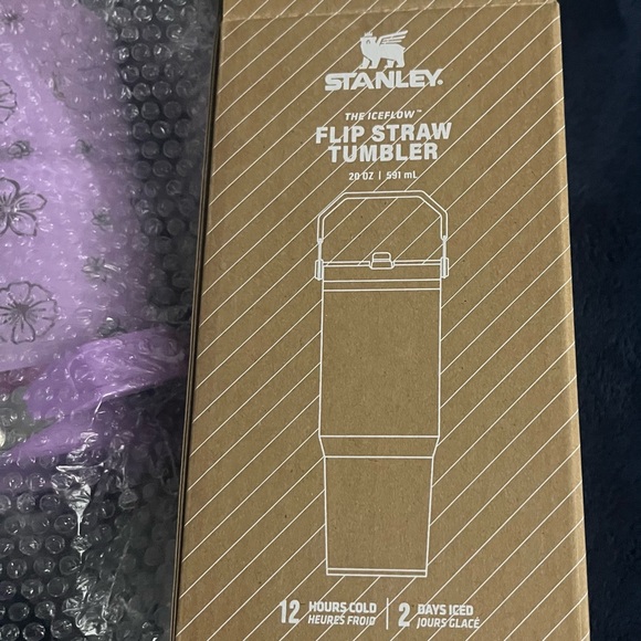 Stanley Lavender Winnie the Pooh Tumbler - Picture 7 of 7